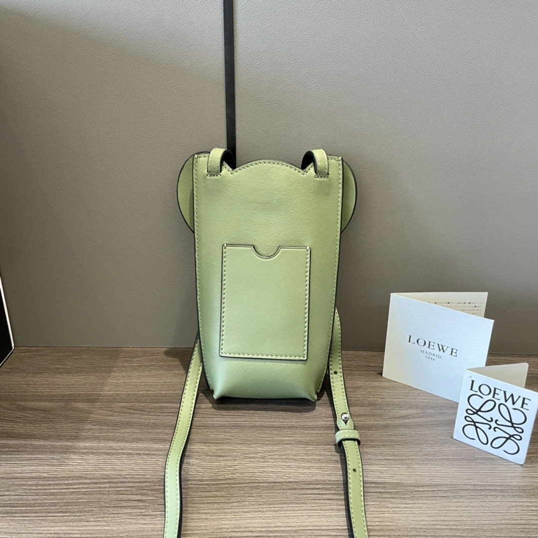 Sporty Loewe Elephant Bags 72179