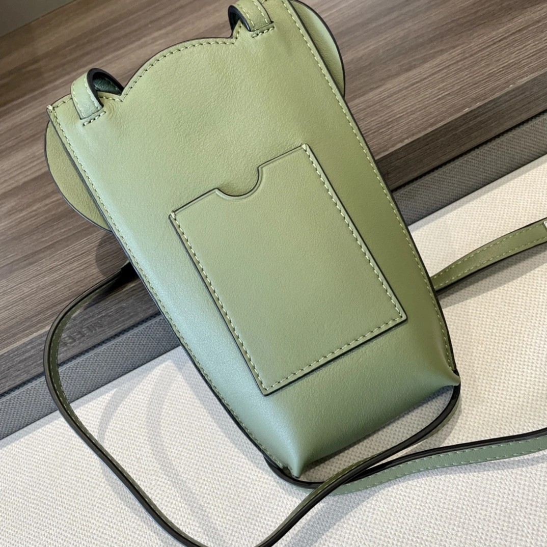 Sporty Loewe Elephant Bags 72179