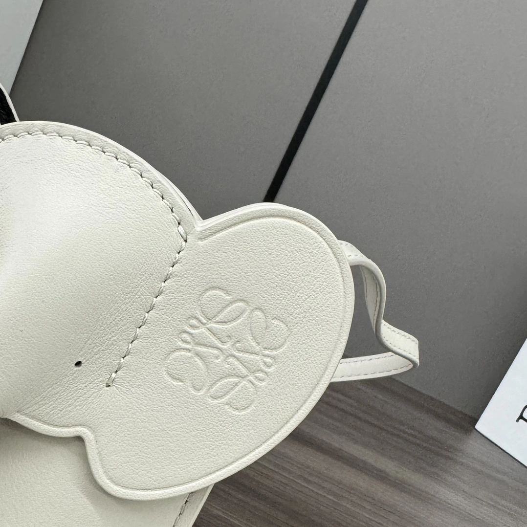 MultiPurpose Loewe Elephant Bags 67270