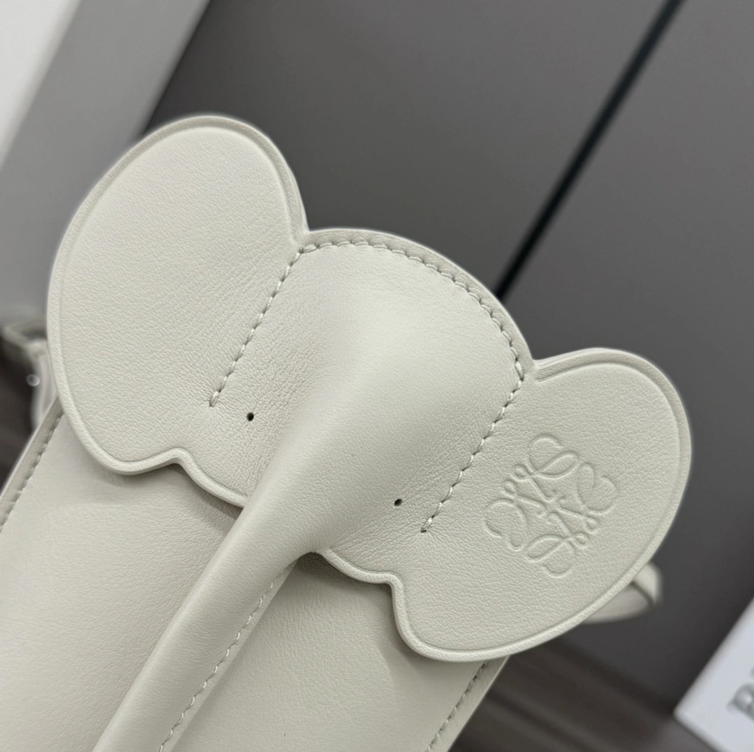 MultiPurpose Loewe Elephant Bags 67270