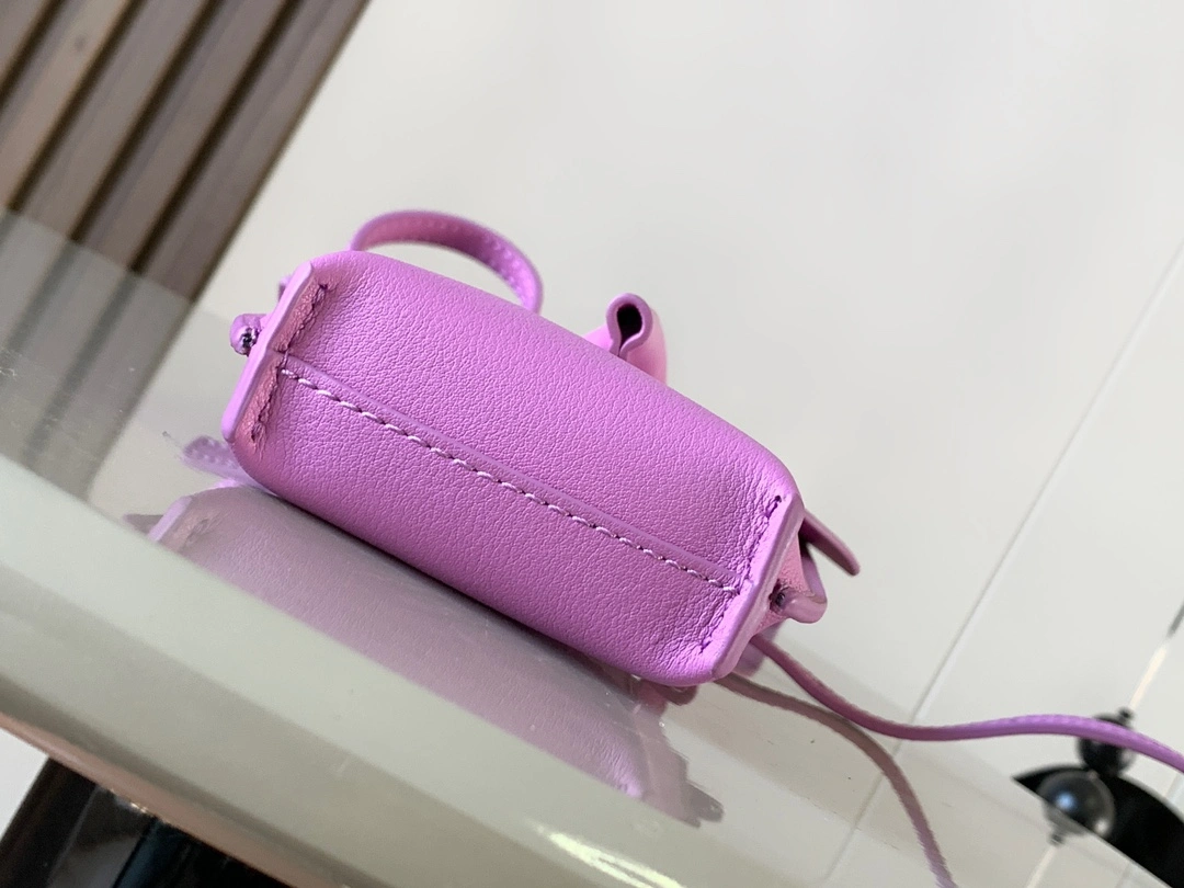 Resilient Loewe Elephant Bags 71987