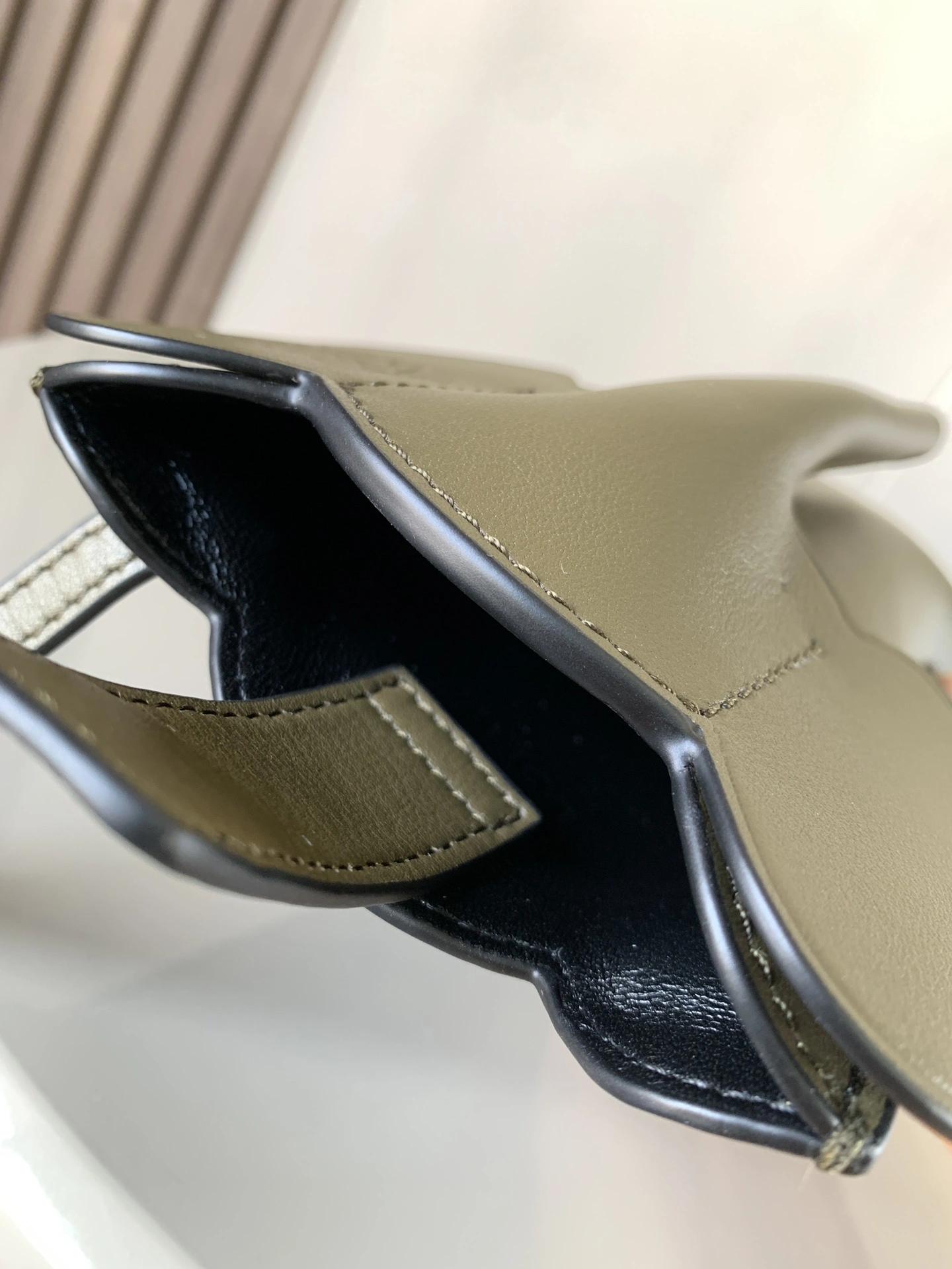 Sporty Loewe Elephant Bags 72020