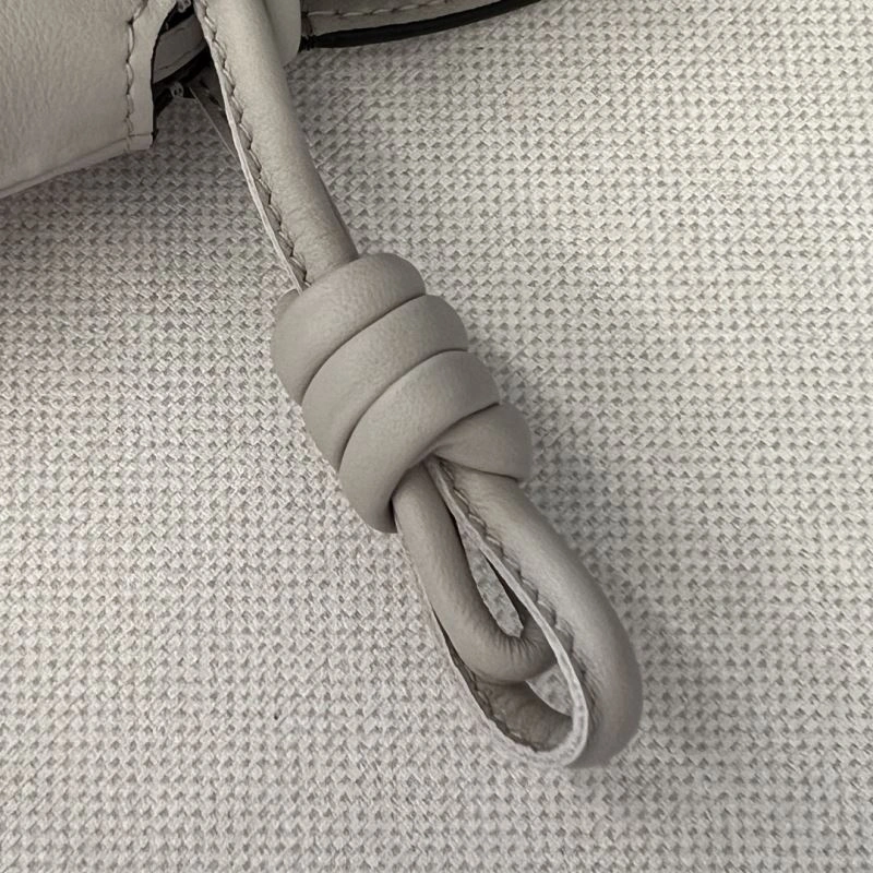 SmoothTexture Loewe Flamenco Bags 58575