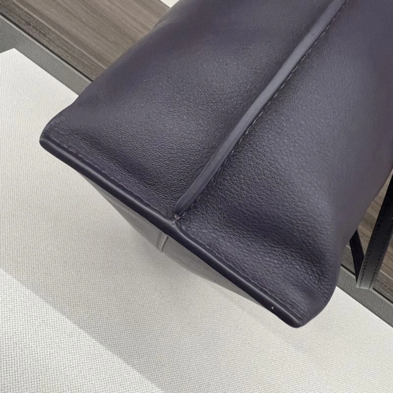 Loewe Flamenco Bags Cozy 77421