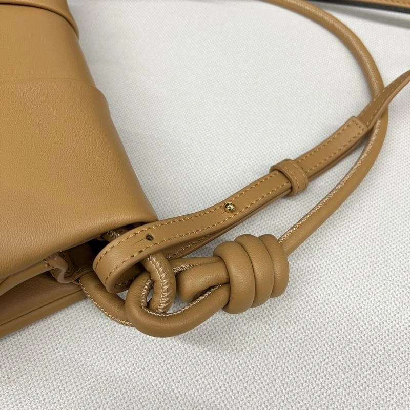 Practical Loewe Flamenco Bags 77405