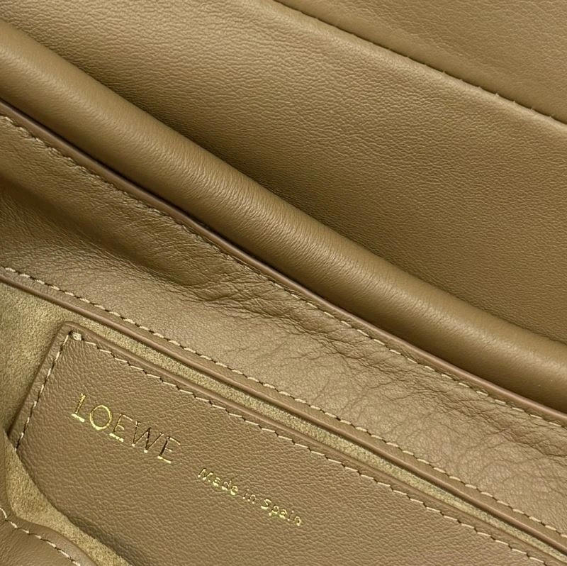 Loewe Flamenco Bags Snug 73374