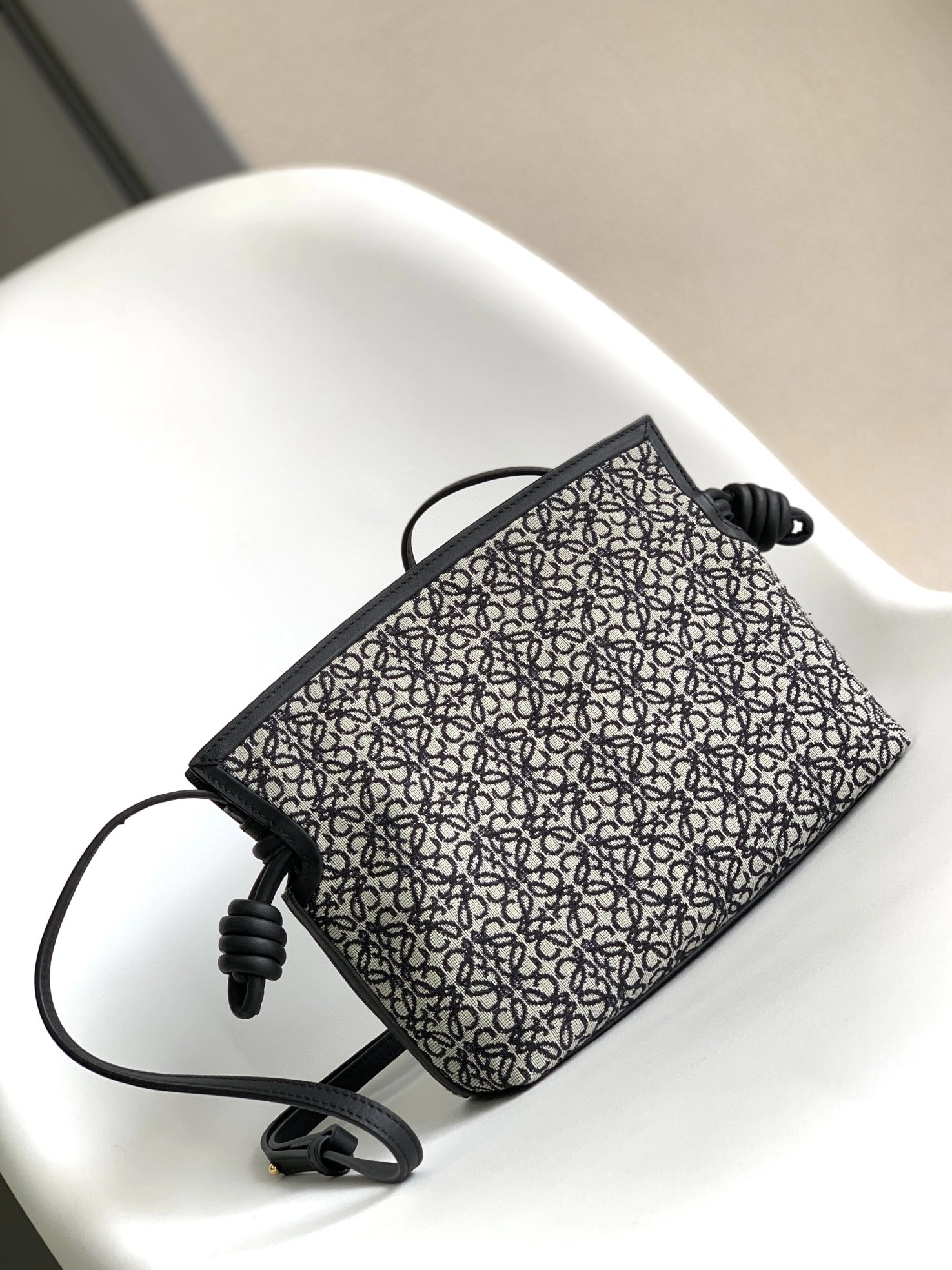 Loewe Flamenco Bags WrinkleFree 72173