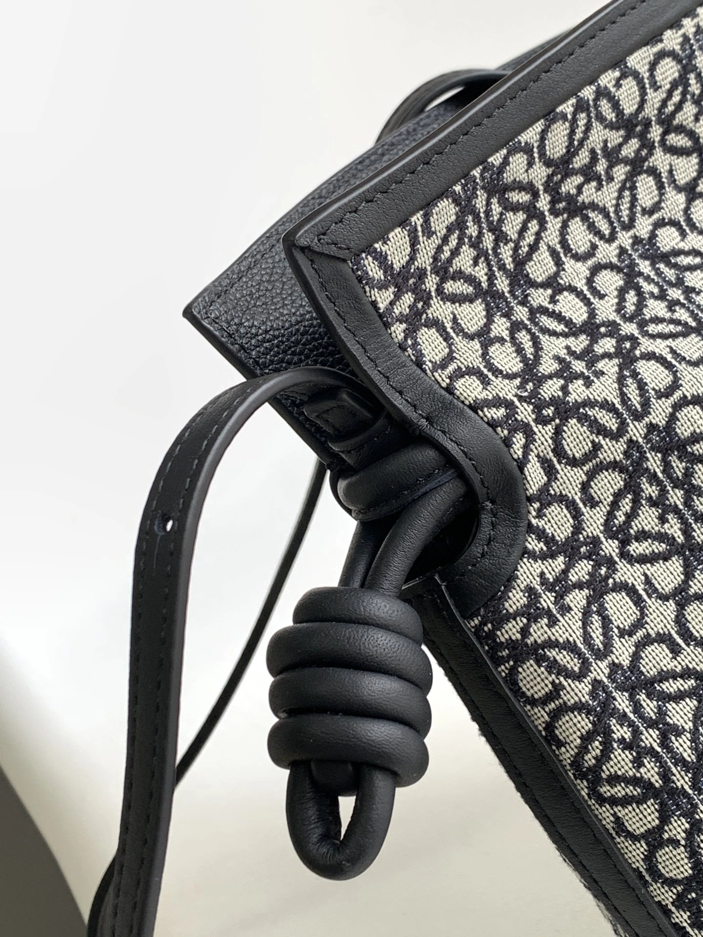 Loewe Flamenco Bags WrinkleFree 72173