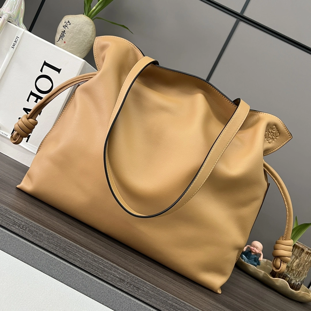 GoAnywhere Loewe Flamenco Bags 72164