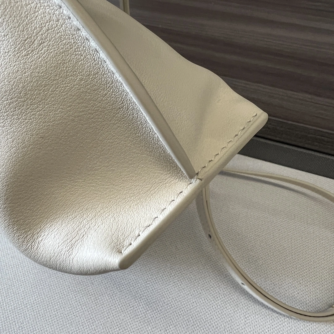 SoftTouch Loewe Flamenco Bags 72167