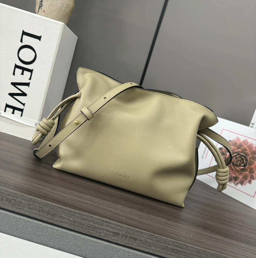 Loewe Flamenco Bags Breathable 72187