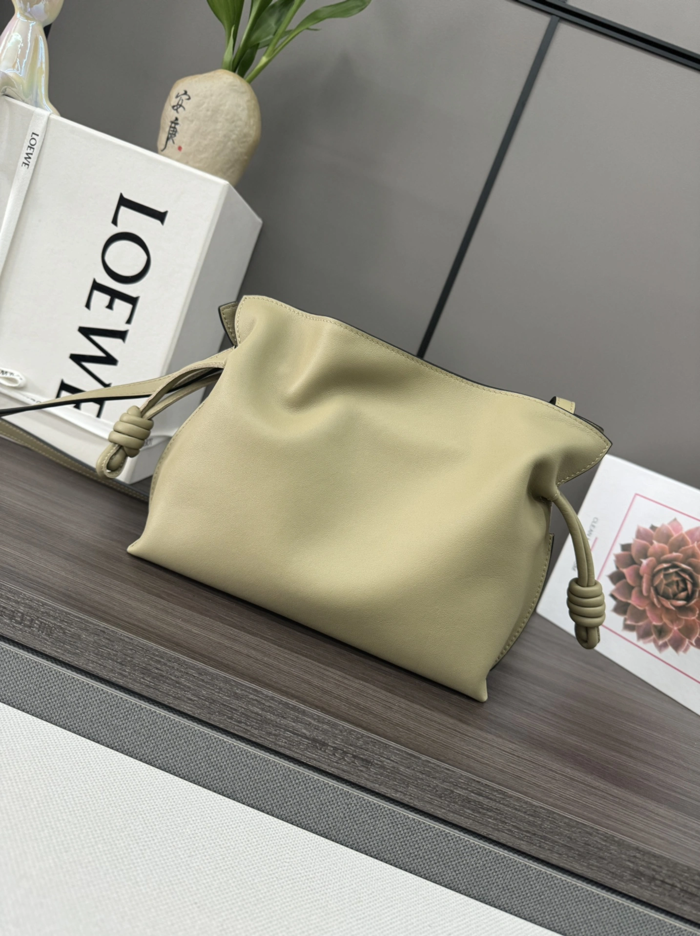 Loewe Flamenco Bags Breathable 72187
