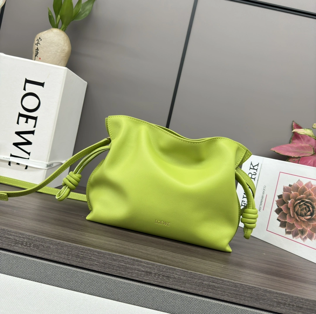 Loewe Flamenco Bags Timeless 72231