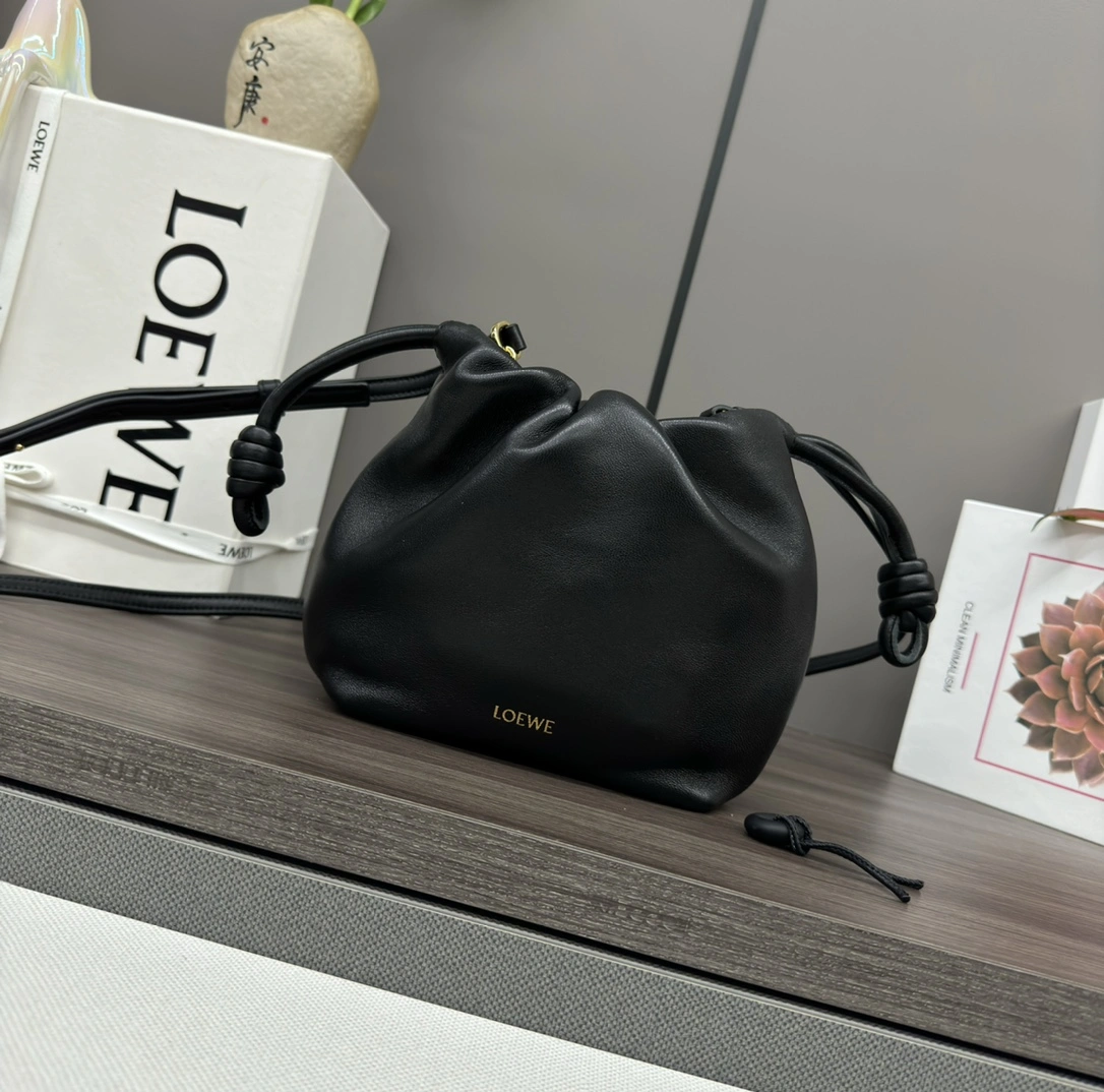 Loewe Flamenco Bags Sleek 72225