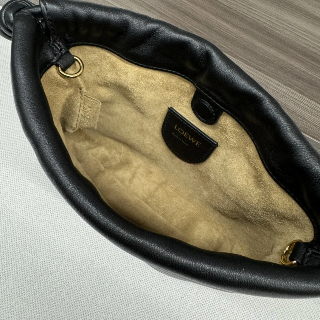 Loewe Flamenco Bags Sleek 72225