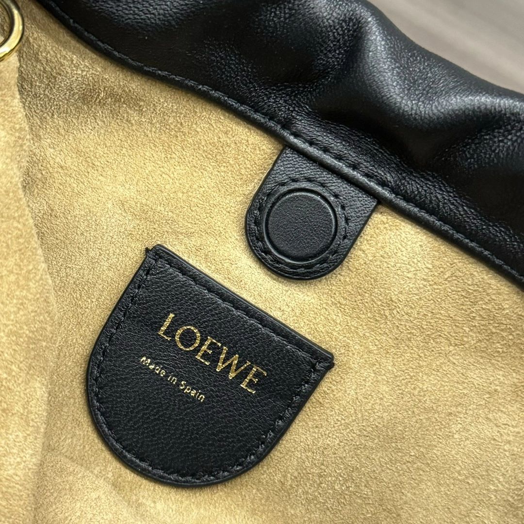 Loewe Flamenco Bags Sleek 72225