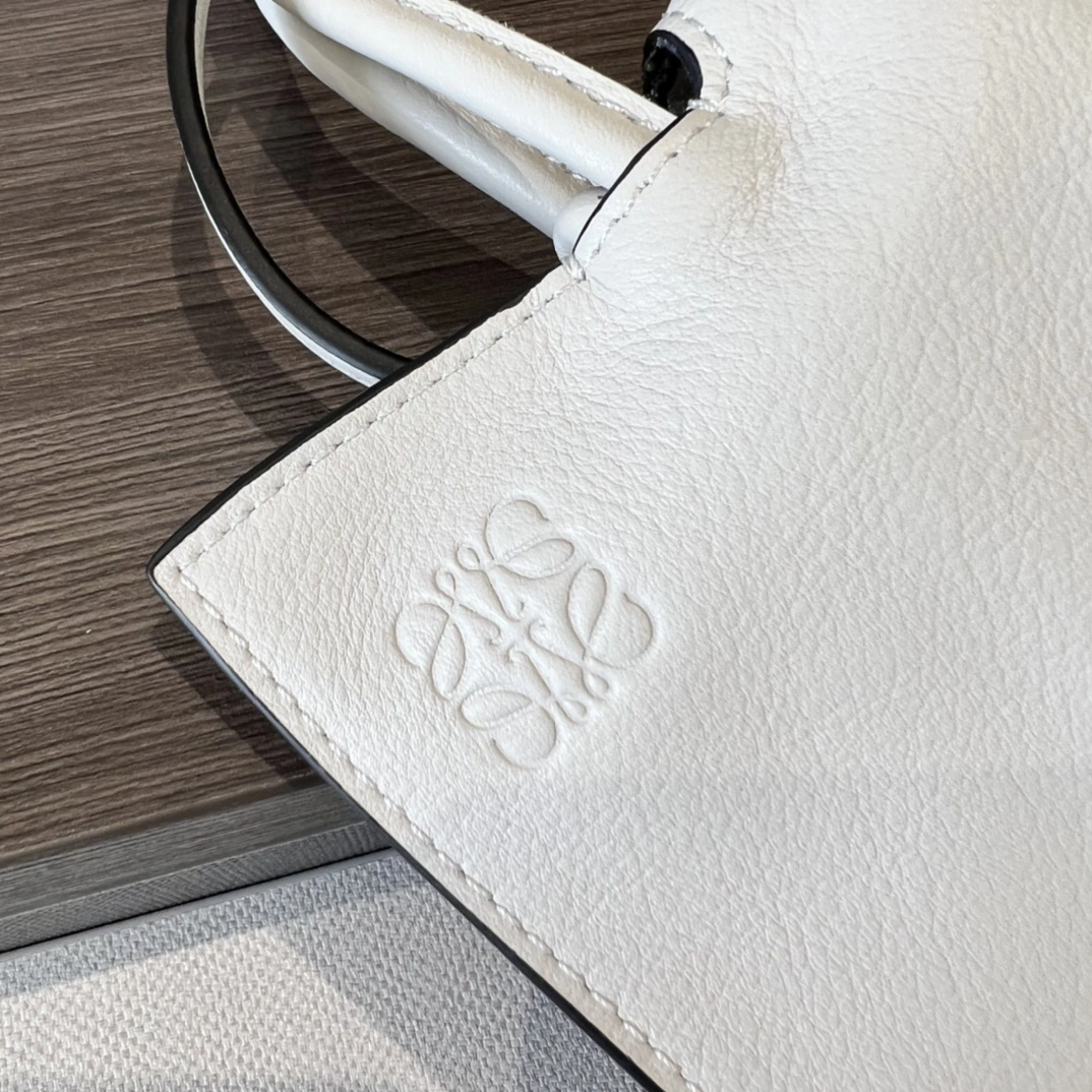 ComfortFit Loewe Flamenco Bags 67241