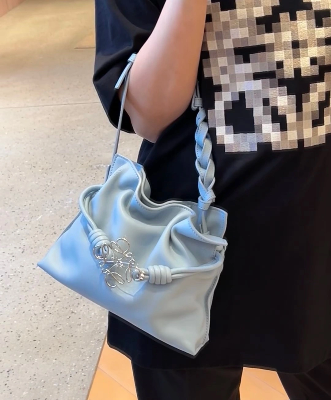 Elegant Loewe Flamenco Bags 67230