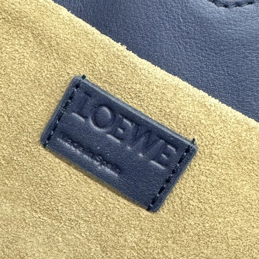 Loewe Flamenco Bags Refined 67240