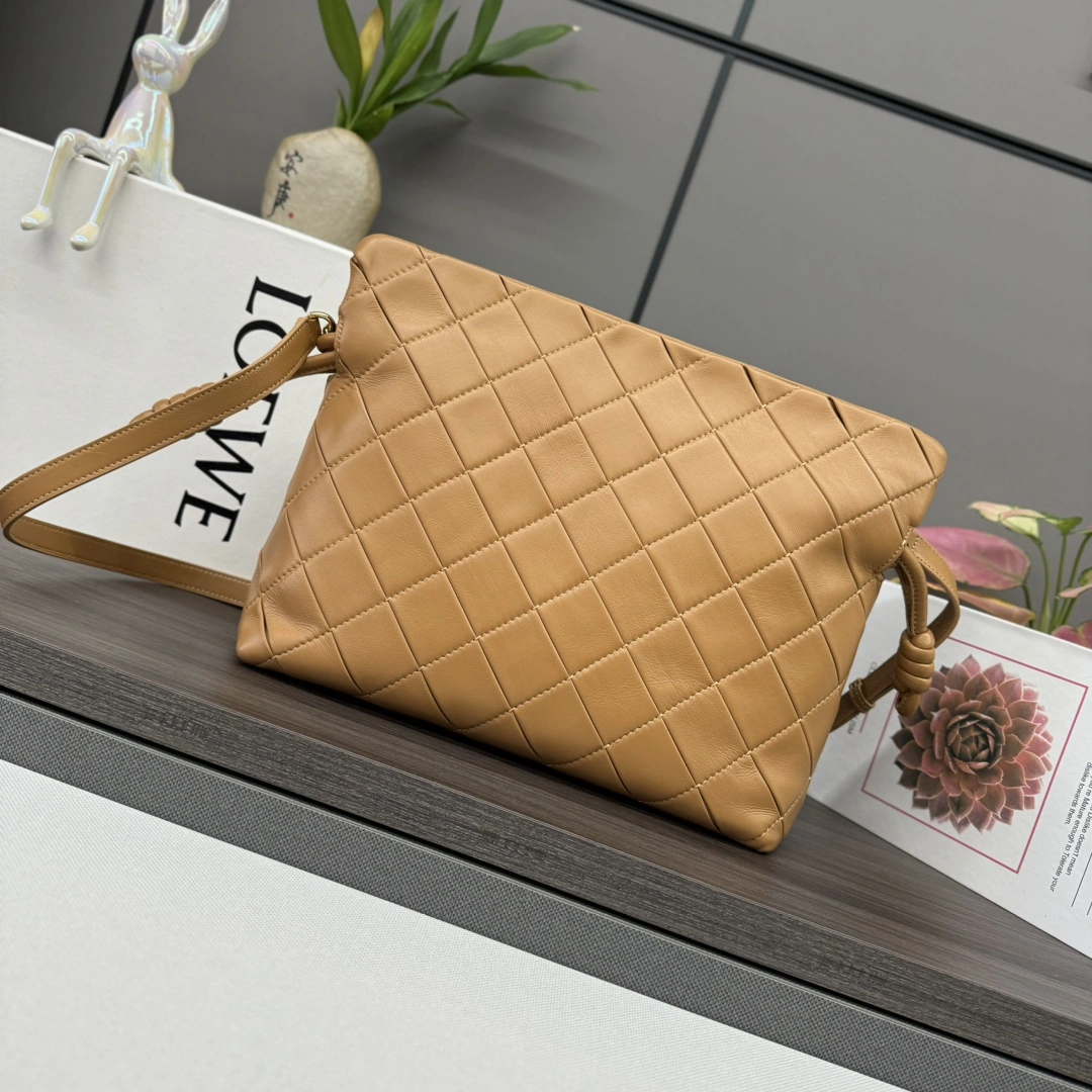 Stylish Loewe Flamenco Bags 67265