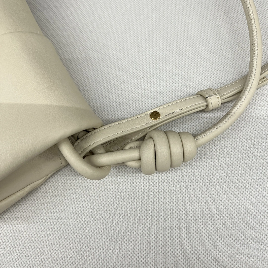 Loewe Flamenco Bags UrbanStyle 67227