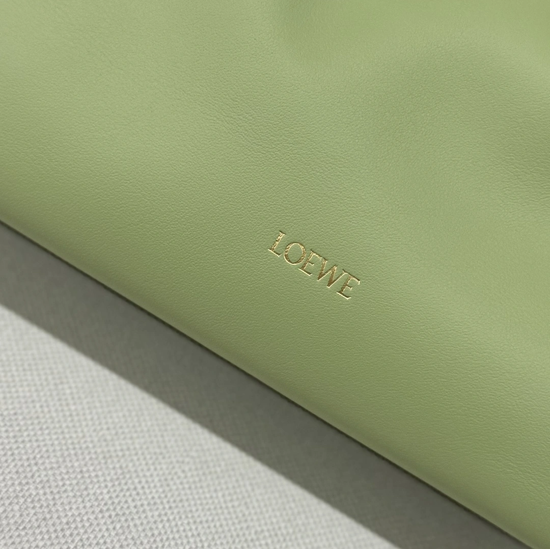 Sleek Loewe Flamenco Bags 67225
