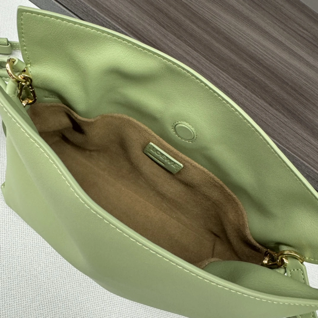 Sleek Loewe Flamenco Bags 67225