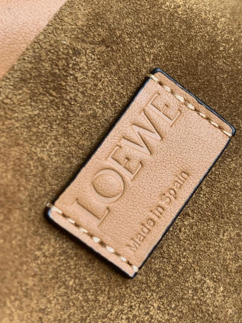 Trendsetting Loewe Flamenco Bags 61622