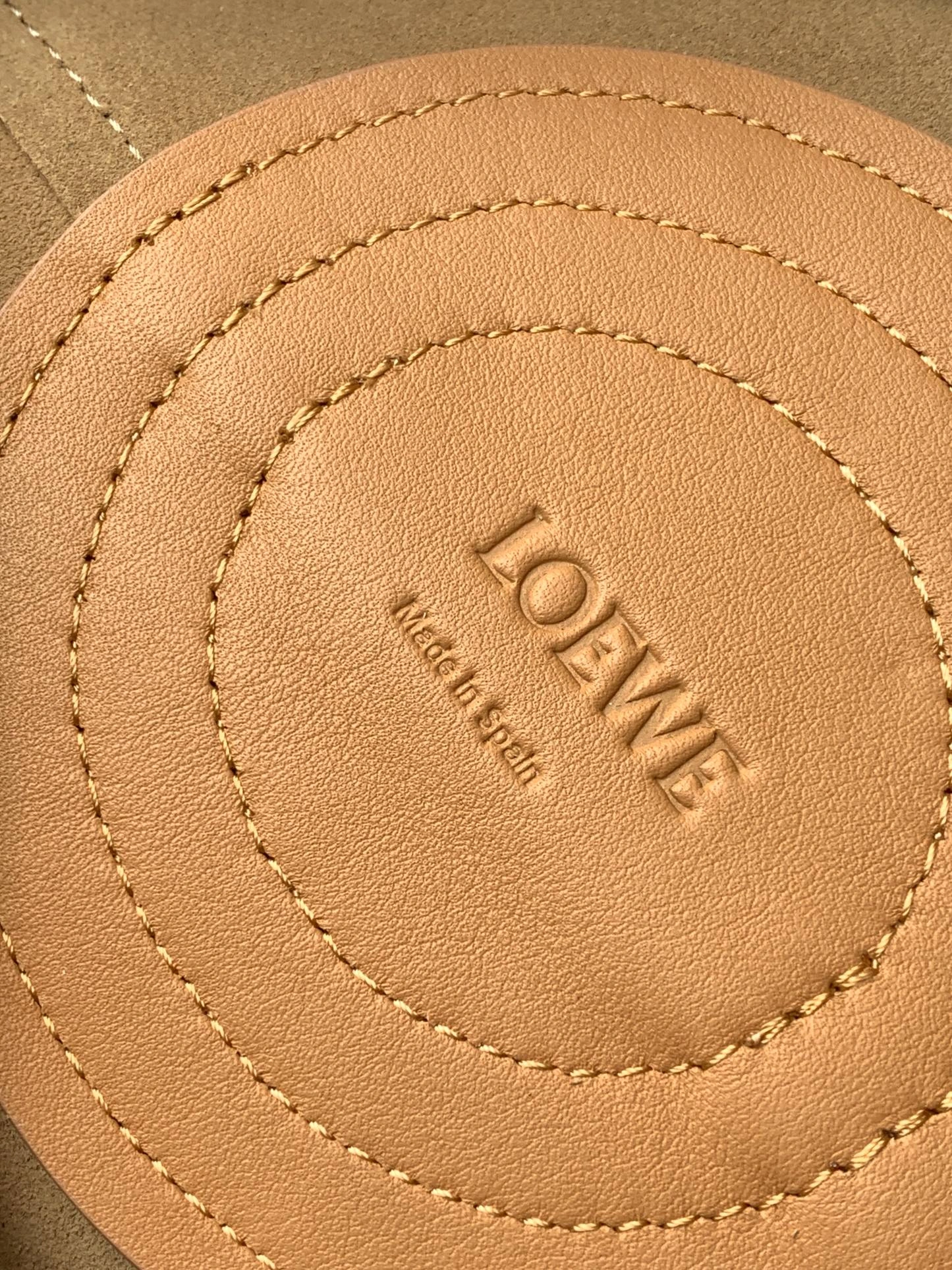 Loewe Flamenco Bags Contemporary 72016