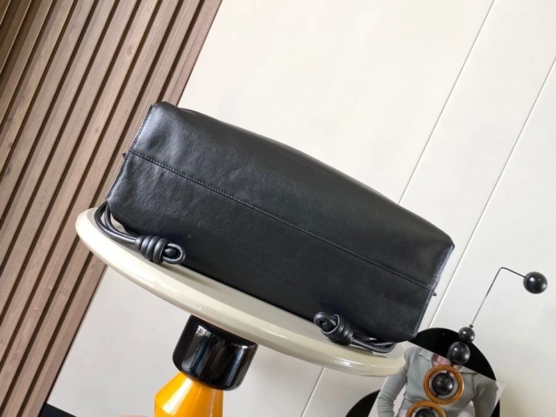 Sleek Loewe Flamenco Bags 67083