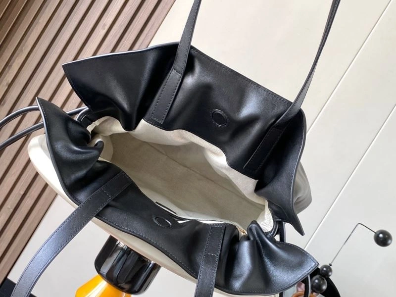 Sleek Loewe Flamenco Bags 67083
