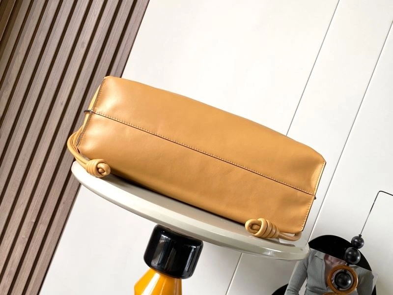 Packable Loewe Flamenco Bags 67070