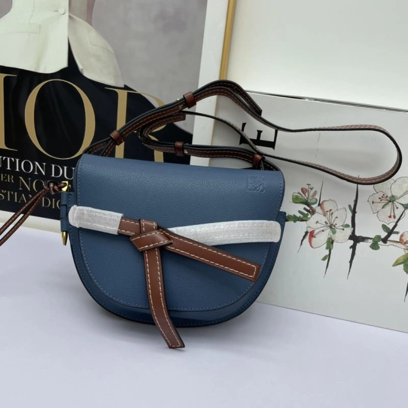 Loewe Gate Bags Cozy 83757