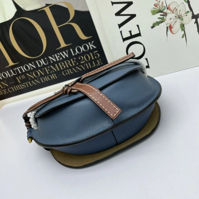 Loewe Gate Bags Cozy 83757