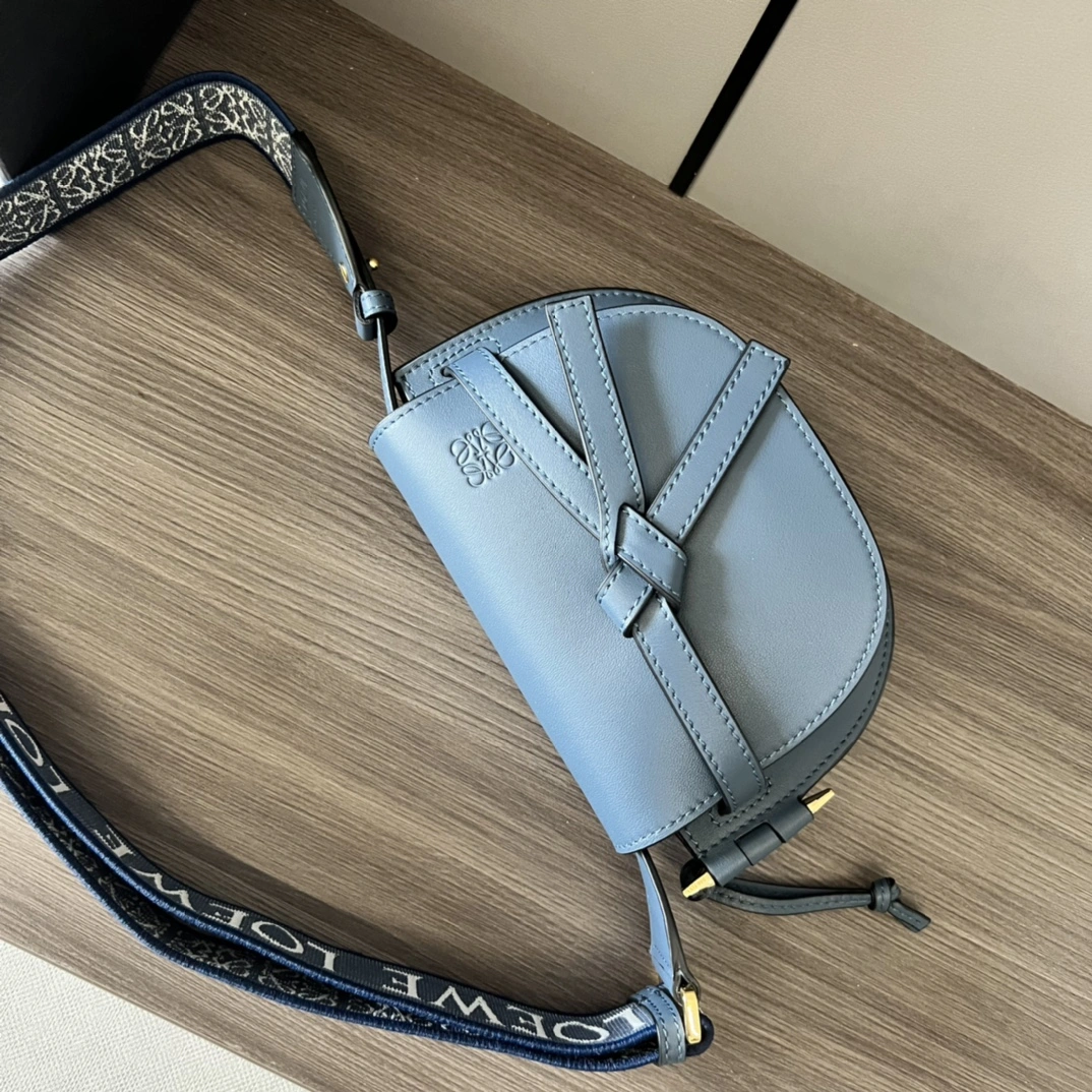 StreetReady Loewe Gate Bags 67217