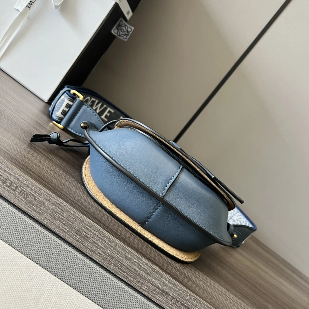 StreetReady Loewe Gate Bags 67217