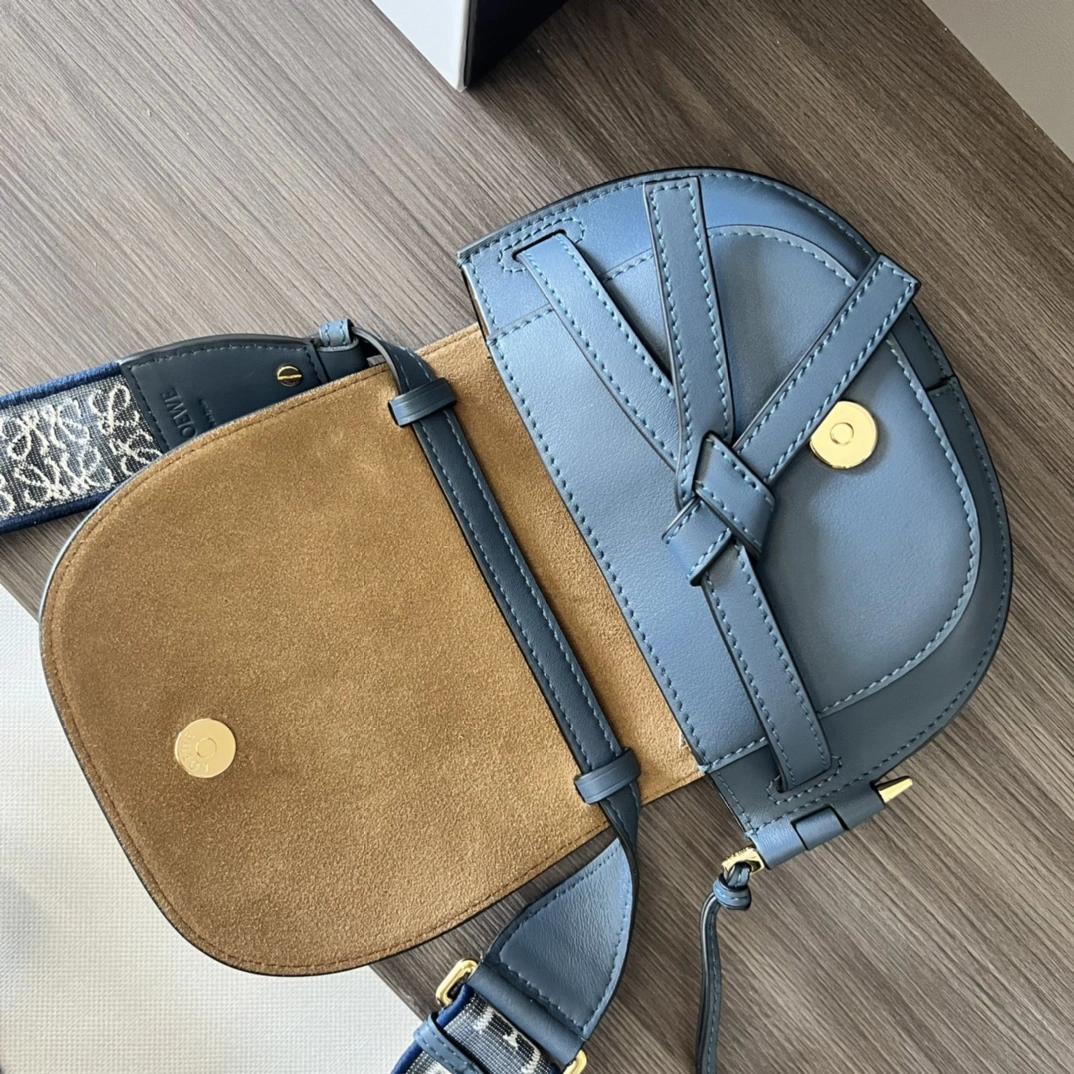 StreetReady Loewe Gate Bags 67217