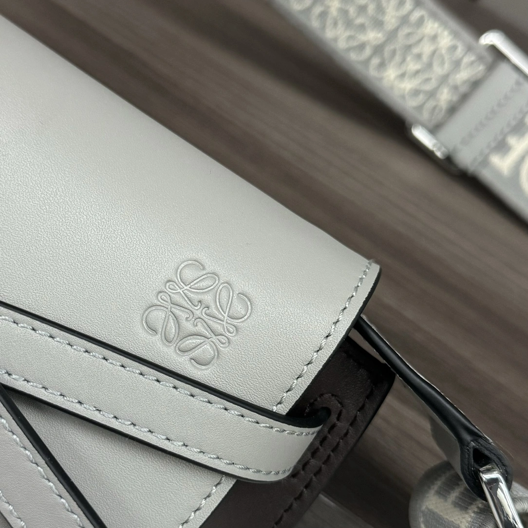 Loewe Gate Bags Attractive 67213