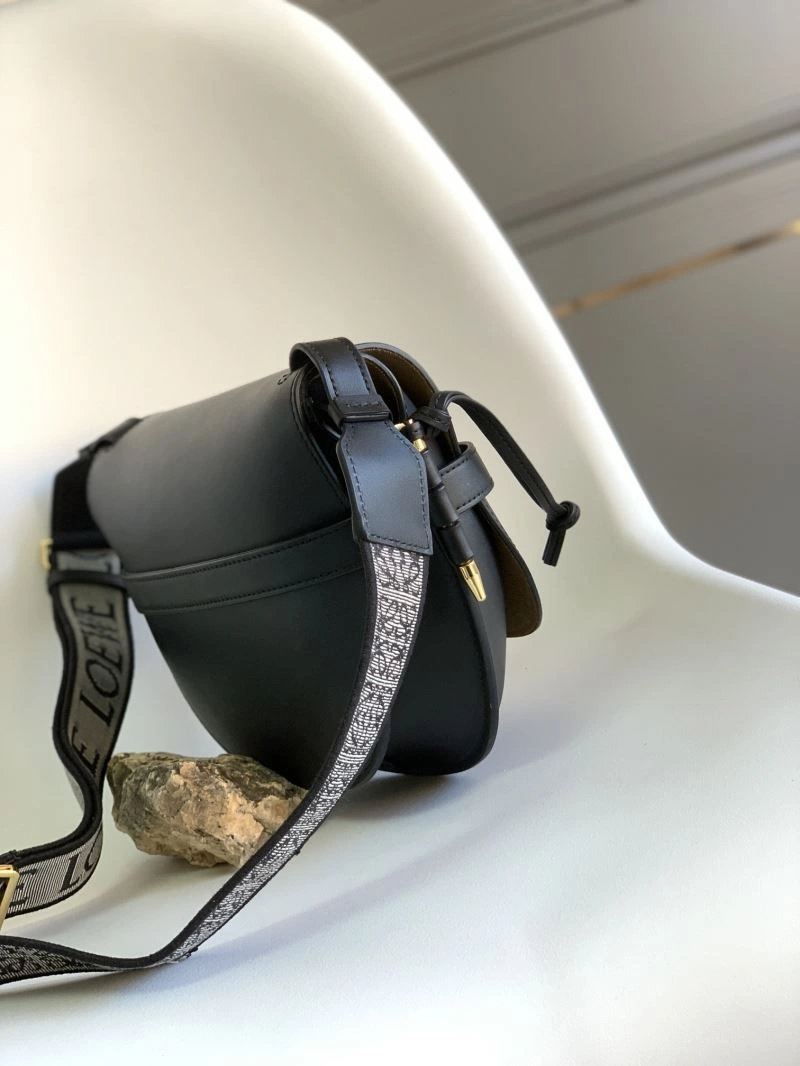 Loewe Gate Bags Versatile 61636