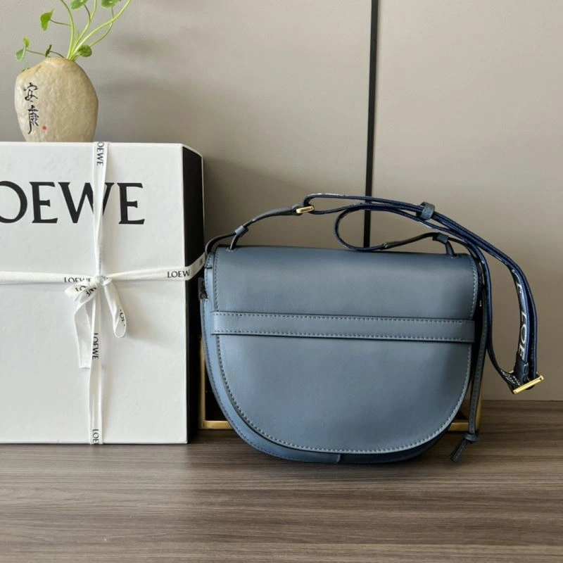 Loewe Gate Bags Classic 61604