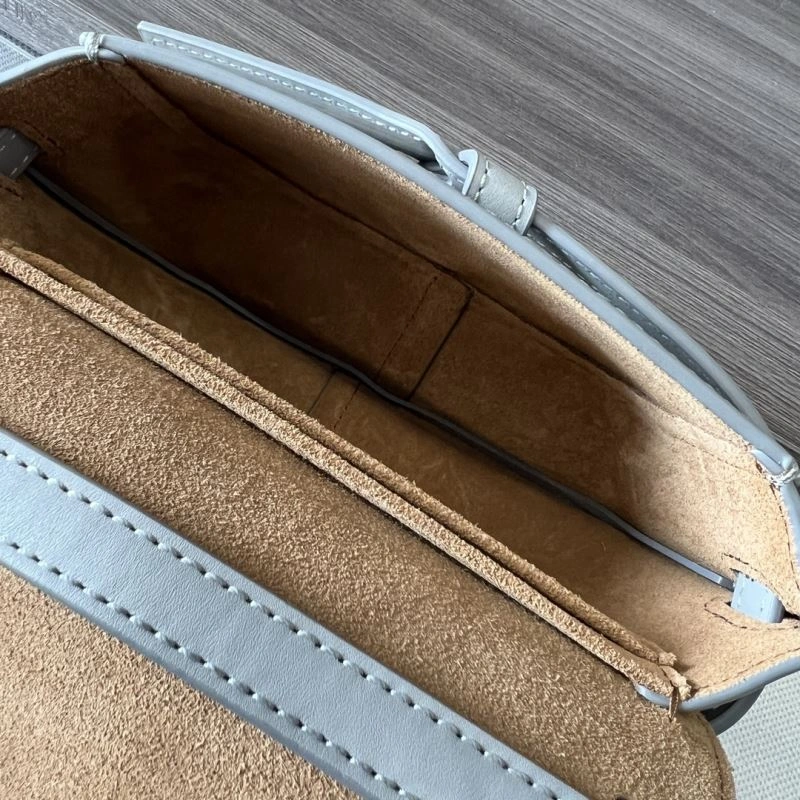 Loewe Gate Bags ZipUp 61676