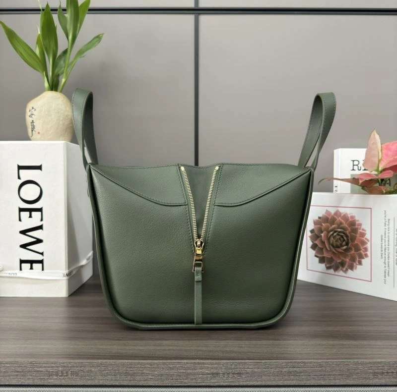 UrbanChic Loewe Hammock Bags 73339