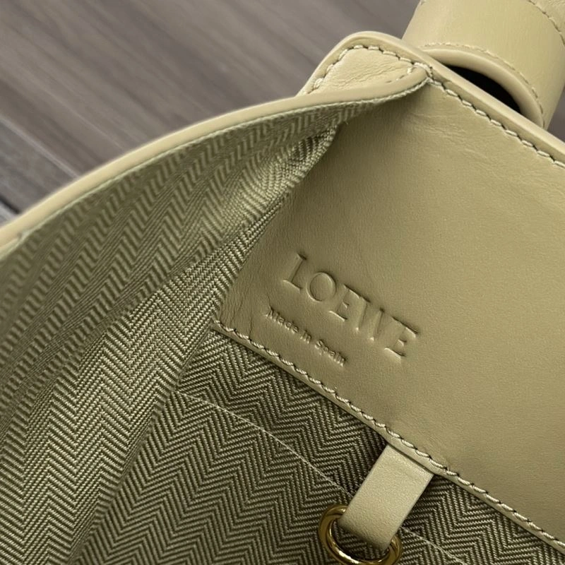 Cozy Loewe Hammock Bags 73343