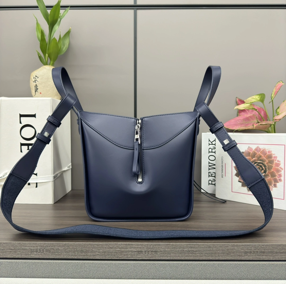 Loewe Hammock Bags ZipUp 72144