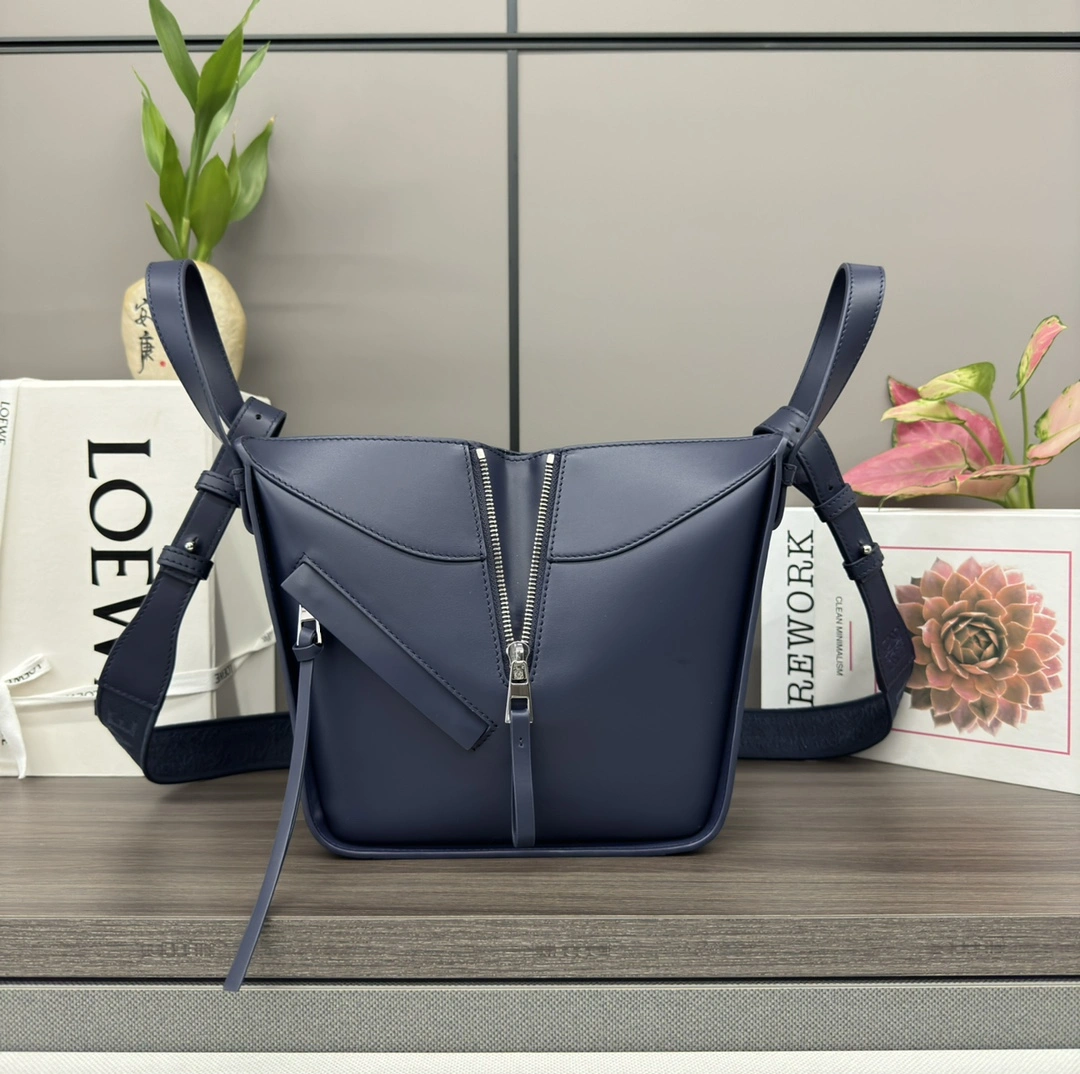 Loewe Hammock Bags ZipUp 72144