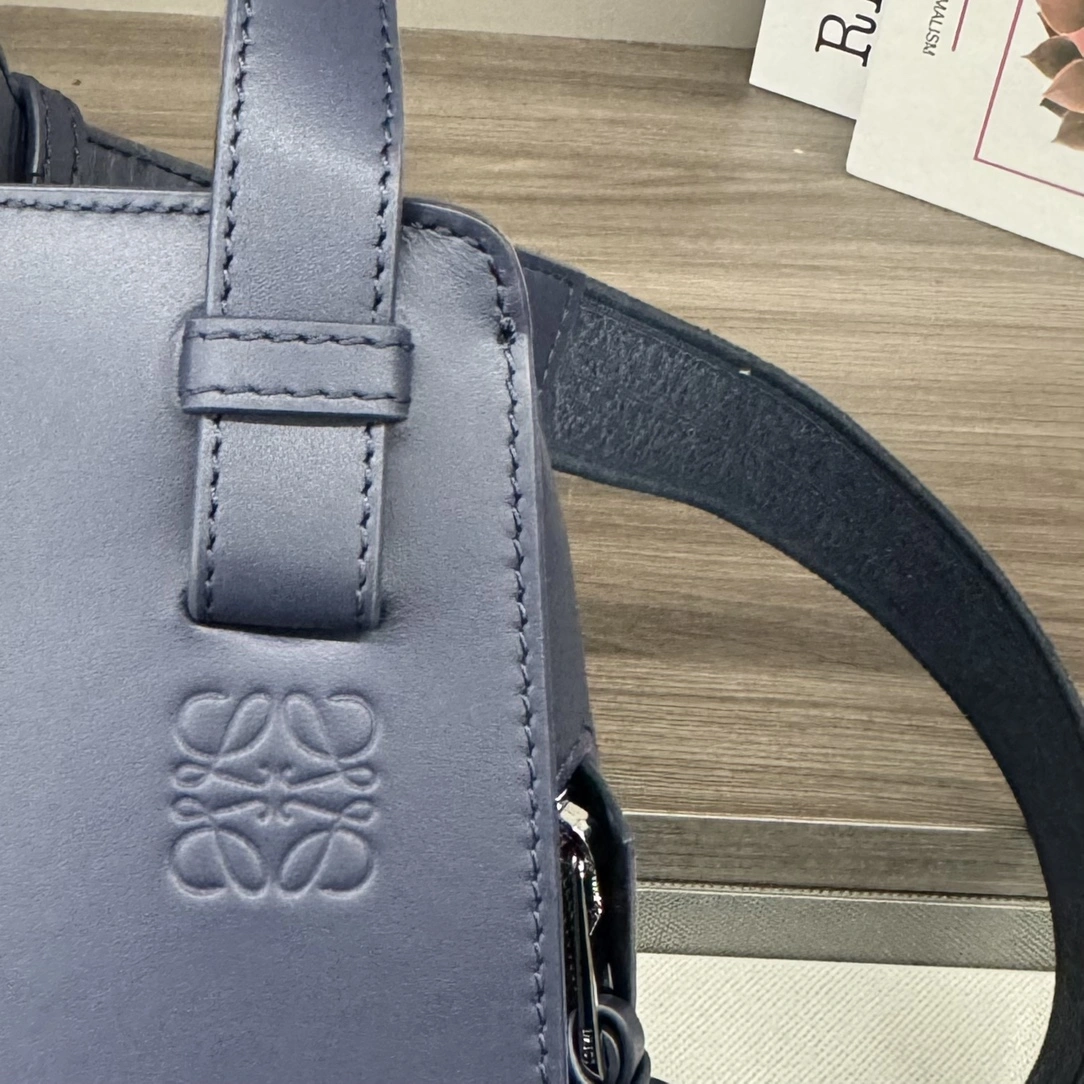 Loewe Hammock Bags ZipUp 72144