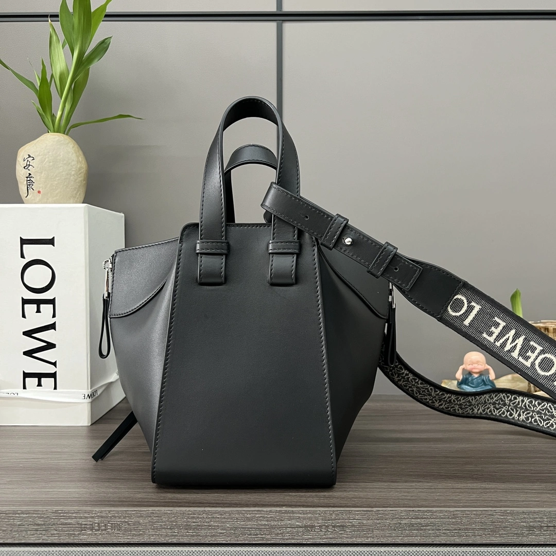 Loewe Hammock Bags Bold 67212