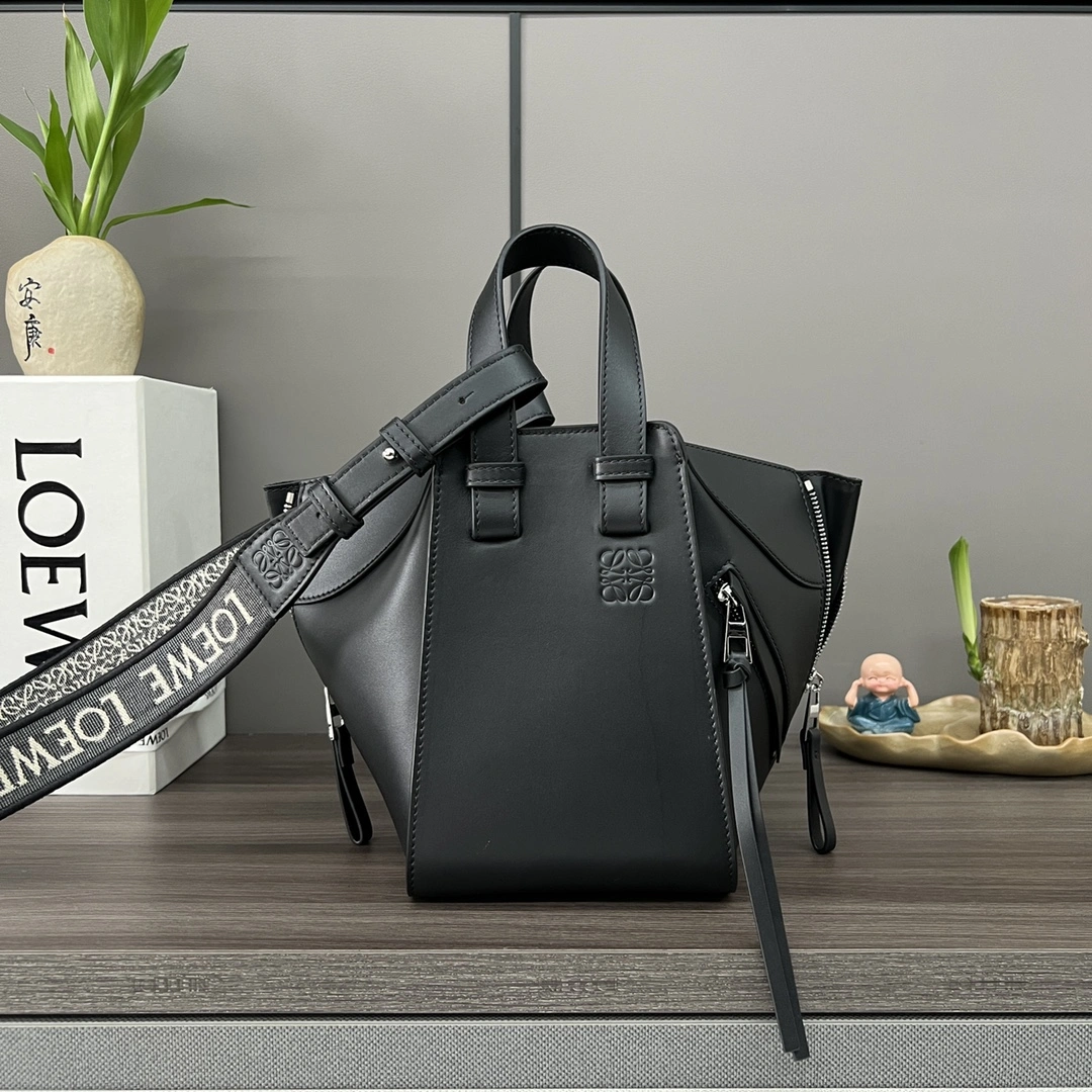 Loewe Hammock Bags Bold 67212