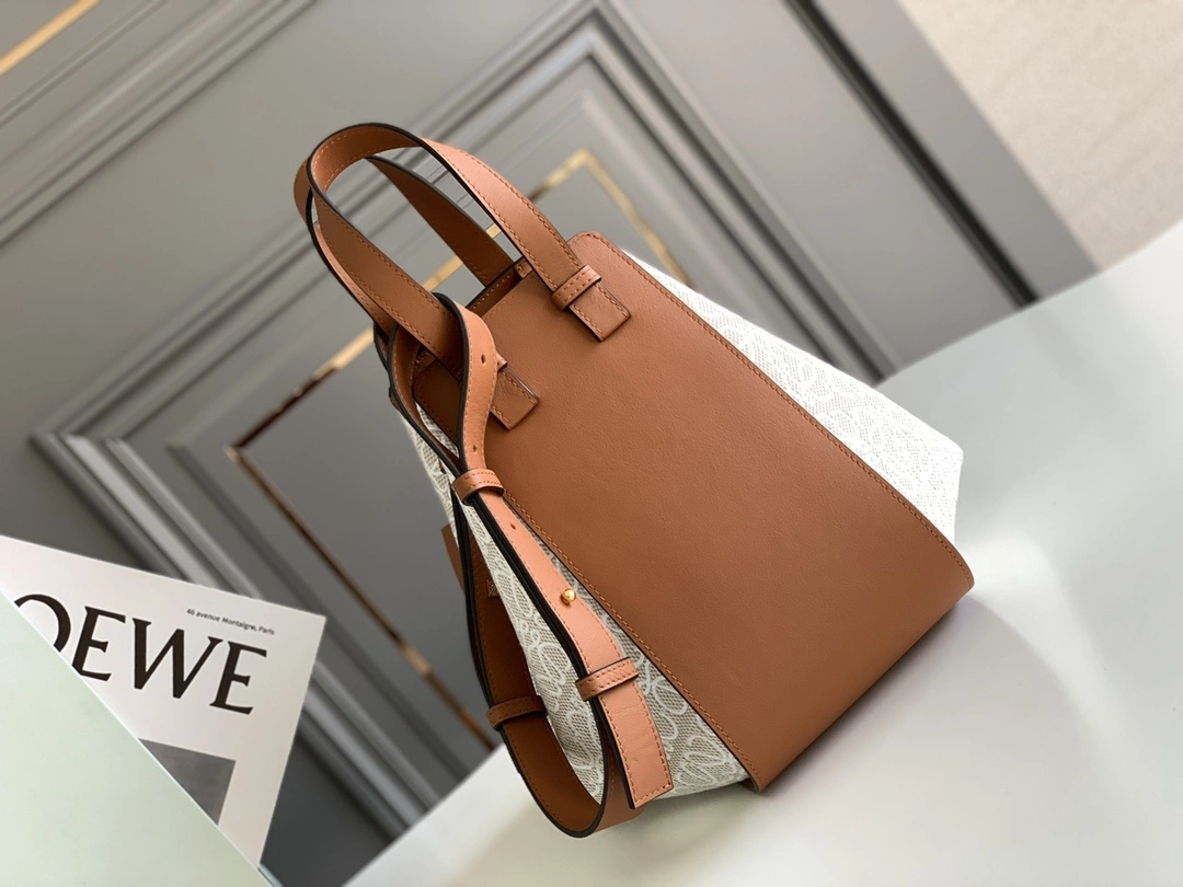 Loewe Hammock Bags Refined 67202