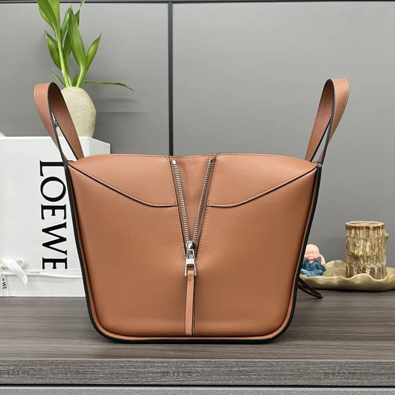 Tailored Loewe Hammock Bags 61580